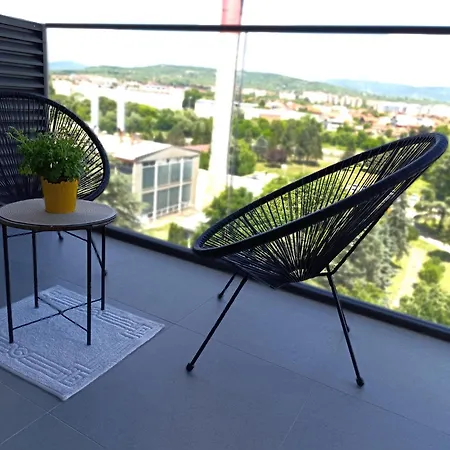 Landan Planet Apartment