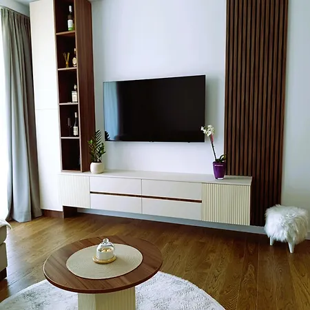 Landan Planet - Free Parking Nis