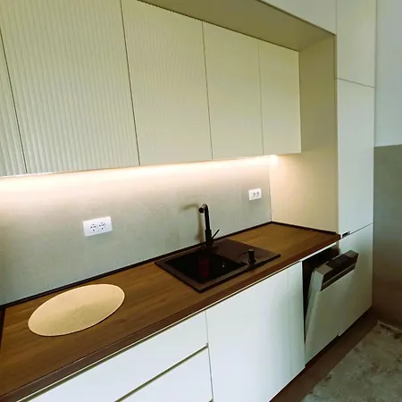 Landan Planet Apartment