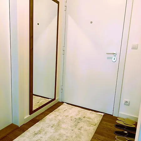Landan Planet Apartment Nis
